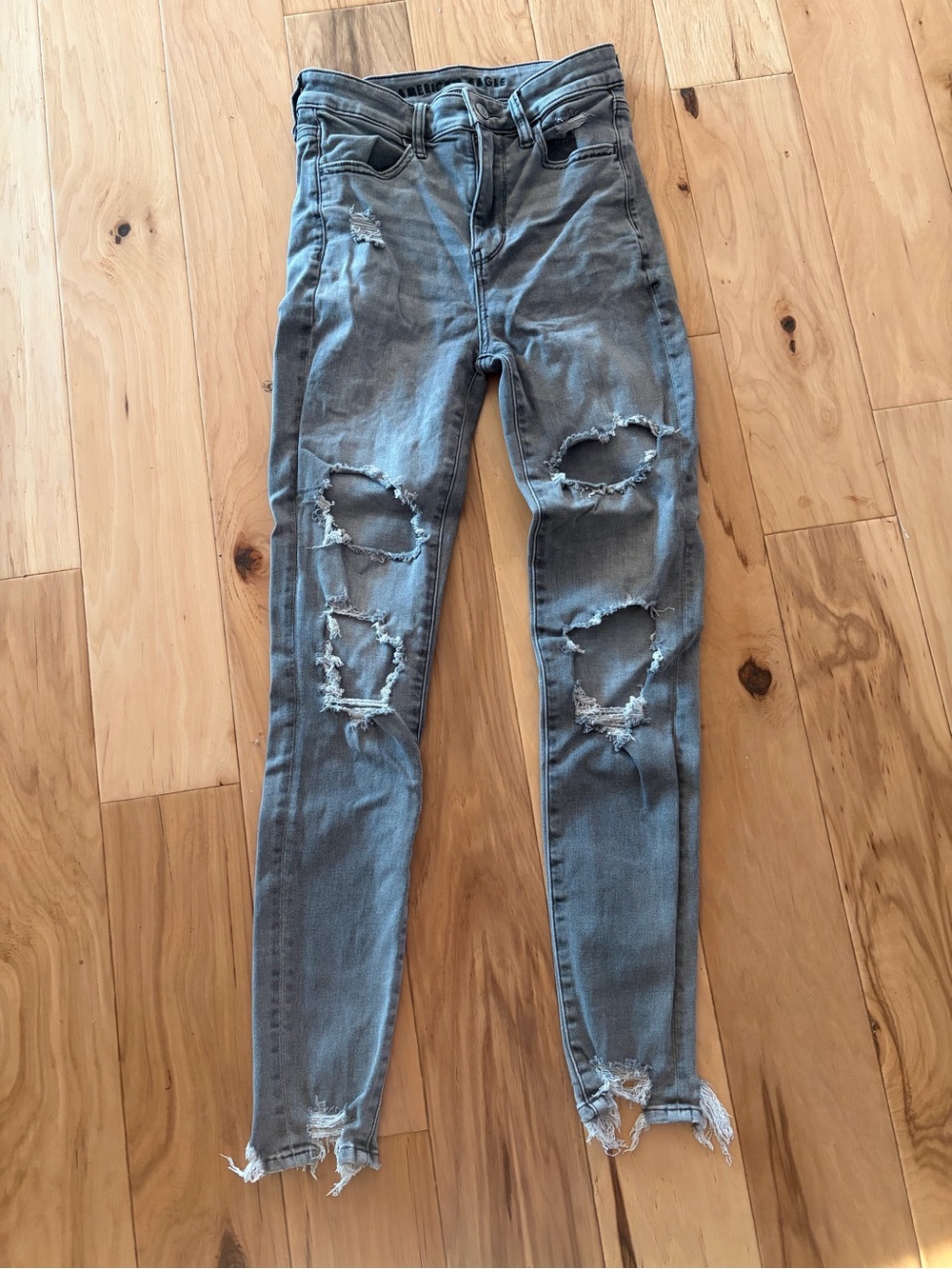 American Eagle Outfitters Light Gray Ripped High-Rise Skinny Jeans